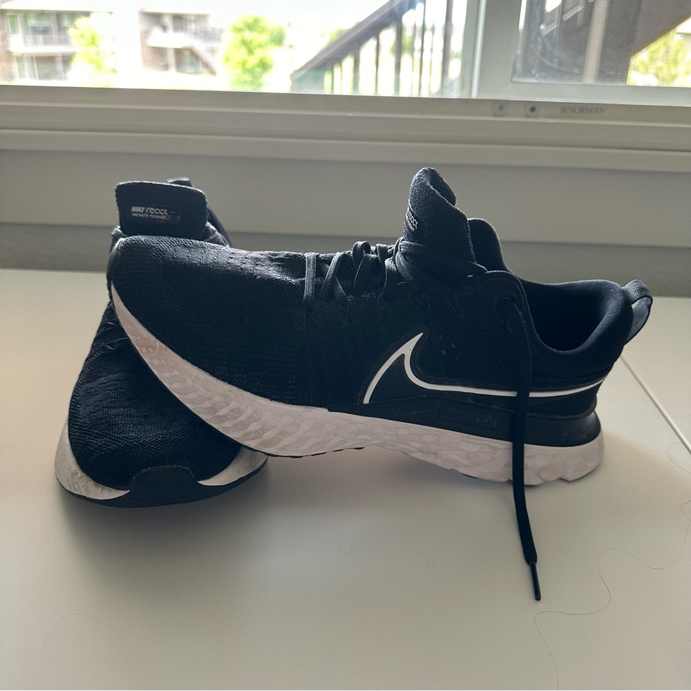Nike React Infinity Flyknit sneakers